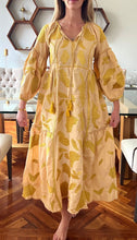 Load image into Gallery viewer, Collecte D’or Beige Dress
