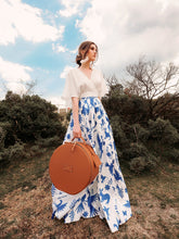 Load image into Gallery viewer, Valise a Chapeau- Camel Hat Case
