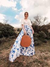 Load image into Gallery viewer, Valise a Chapeau- Camel Hat Case
