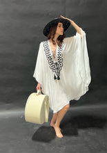 Load image into Gallery viewer, Black Riviera with White Details Straw Hat
