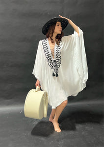 Black Riviera with White Details Straw Hat