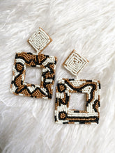 Load image into Gallery viewer, Beaded Brown/White Geometric Earrings
