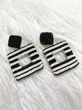 Load image into Gallery viewer, Beaded Black/White Geometric Earrings
